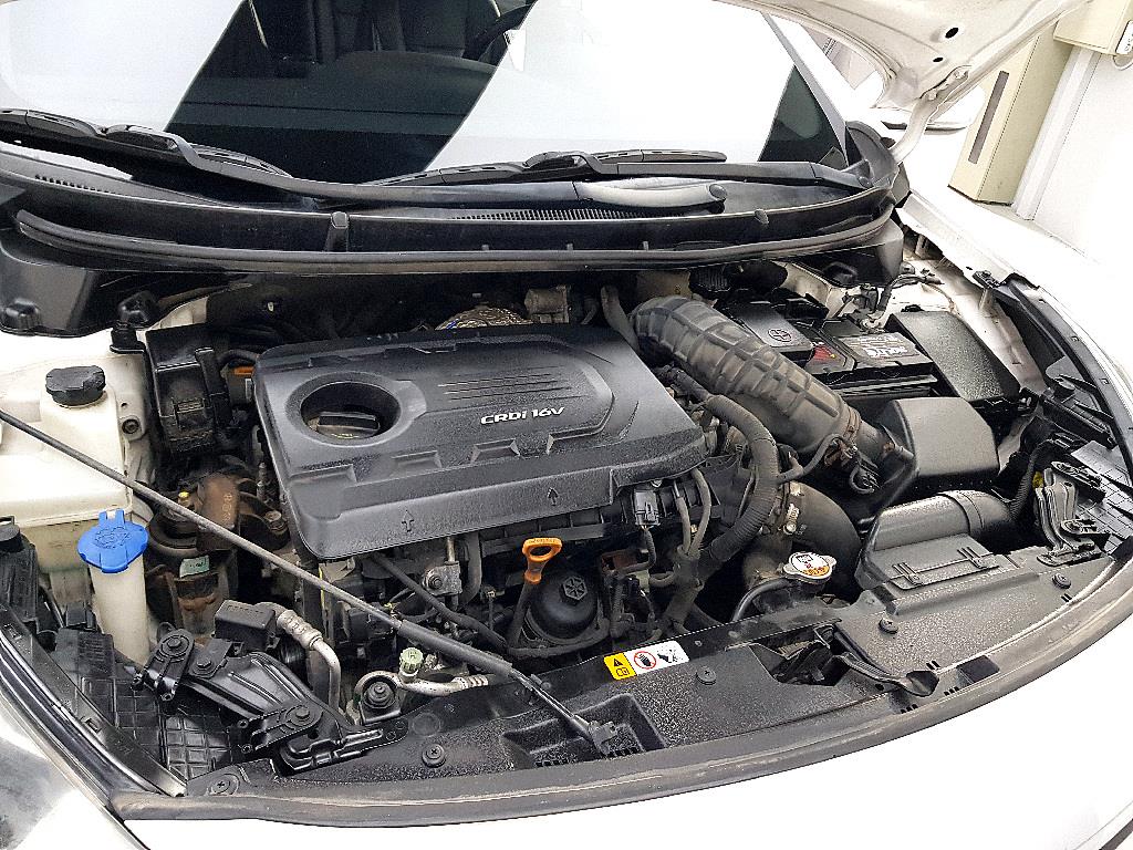 HYUNDAI i30 - Vista 6