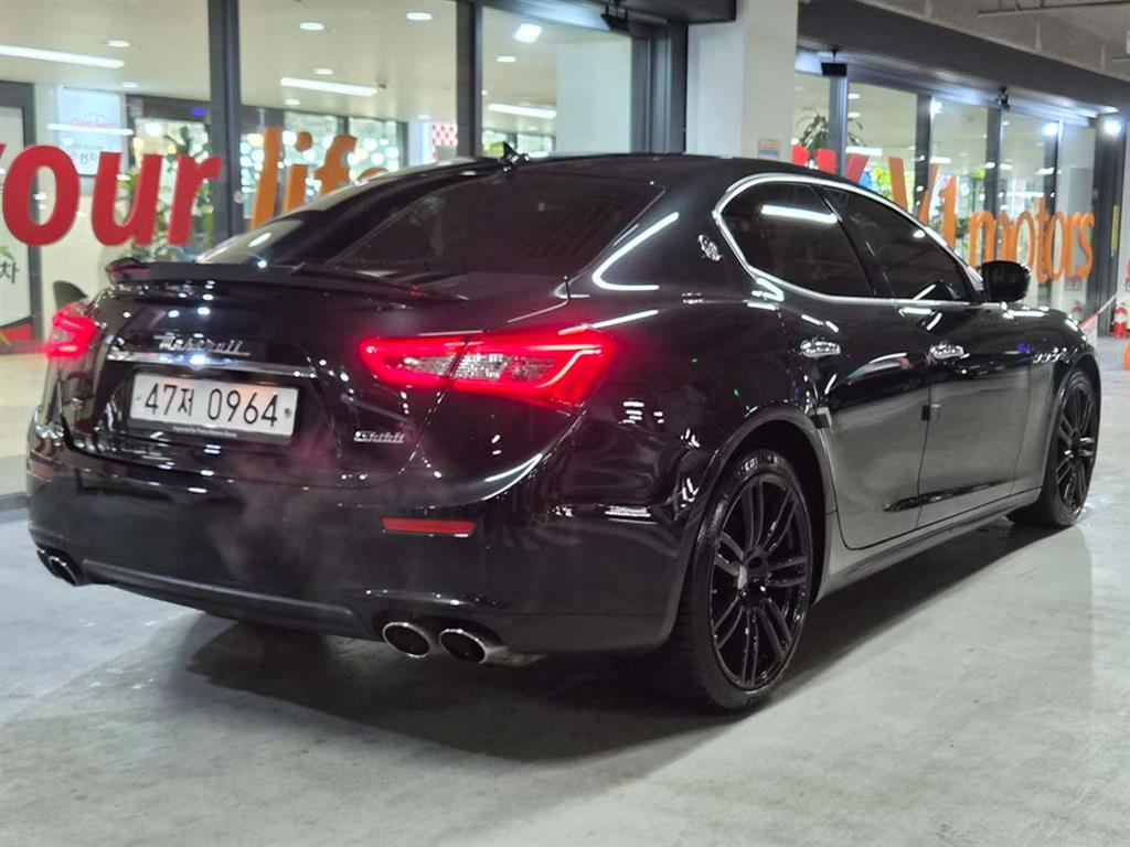 Maserati Ghibli - Vista 4