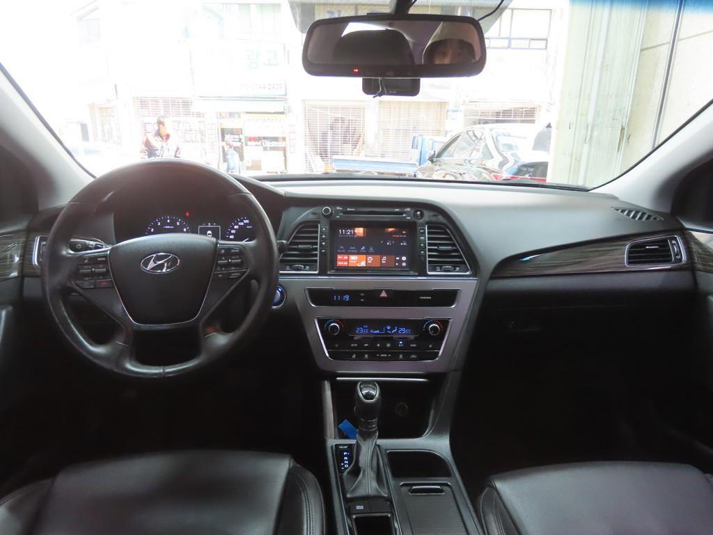 HYUNDAI Sonata - Vista 7