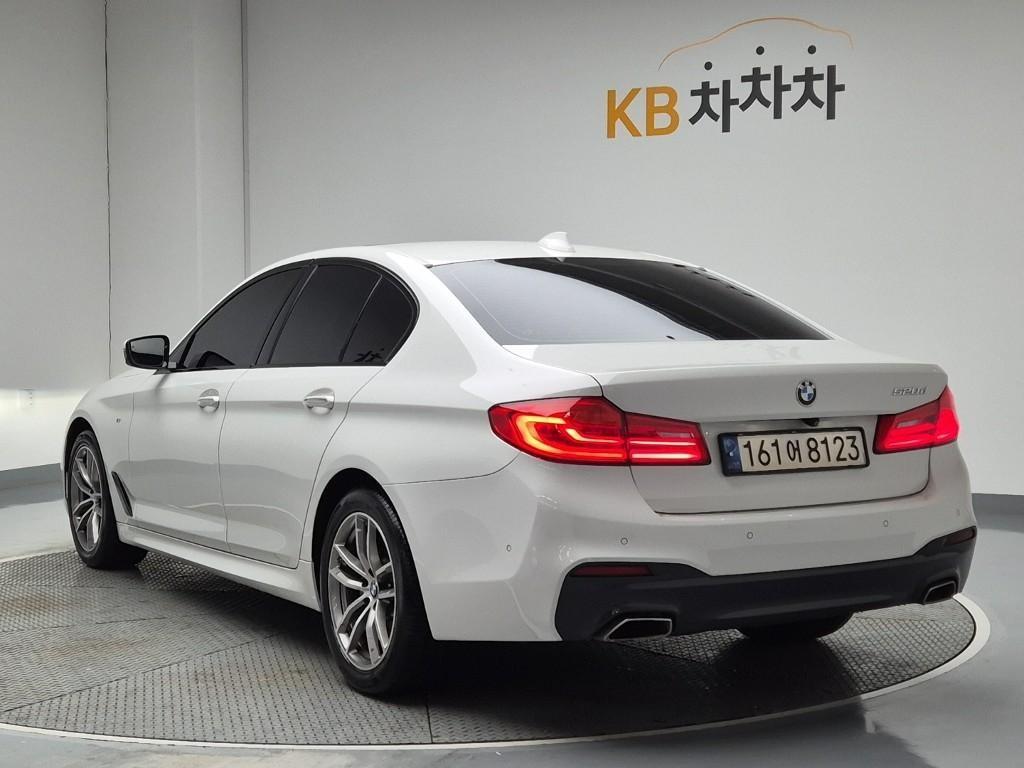 BMW 5 Series - Vista 3