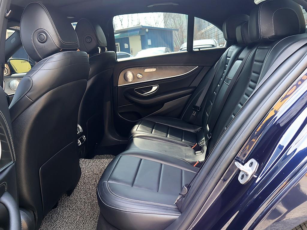 Mercedes Benz E class 2021 Azul - Importación desde Corea - HF Imports Iquique - Foto 12