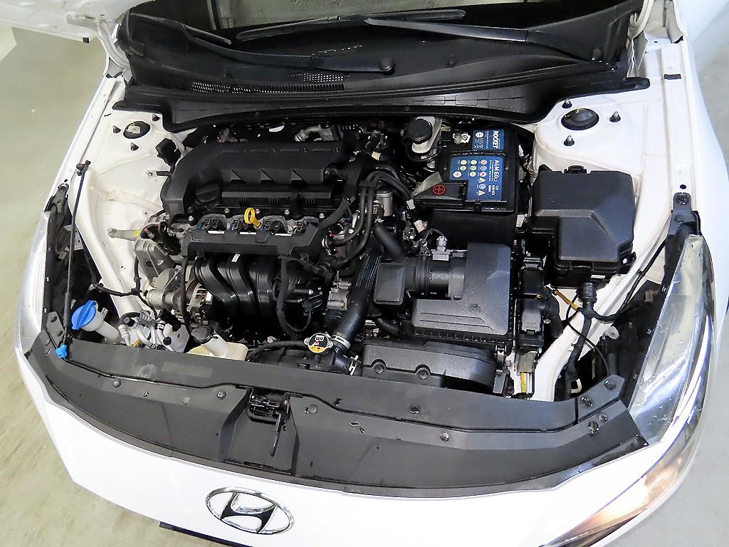 HYUNDAI Avante 2021 Blanco - Importación desde Corea - HF Imports Iquique - Foto 18