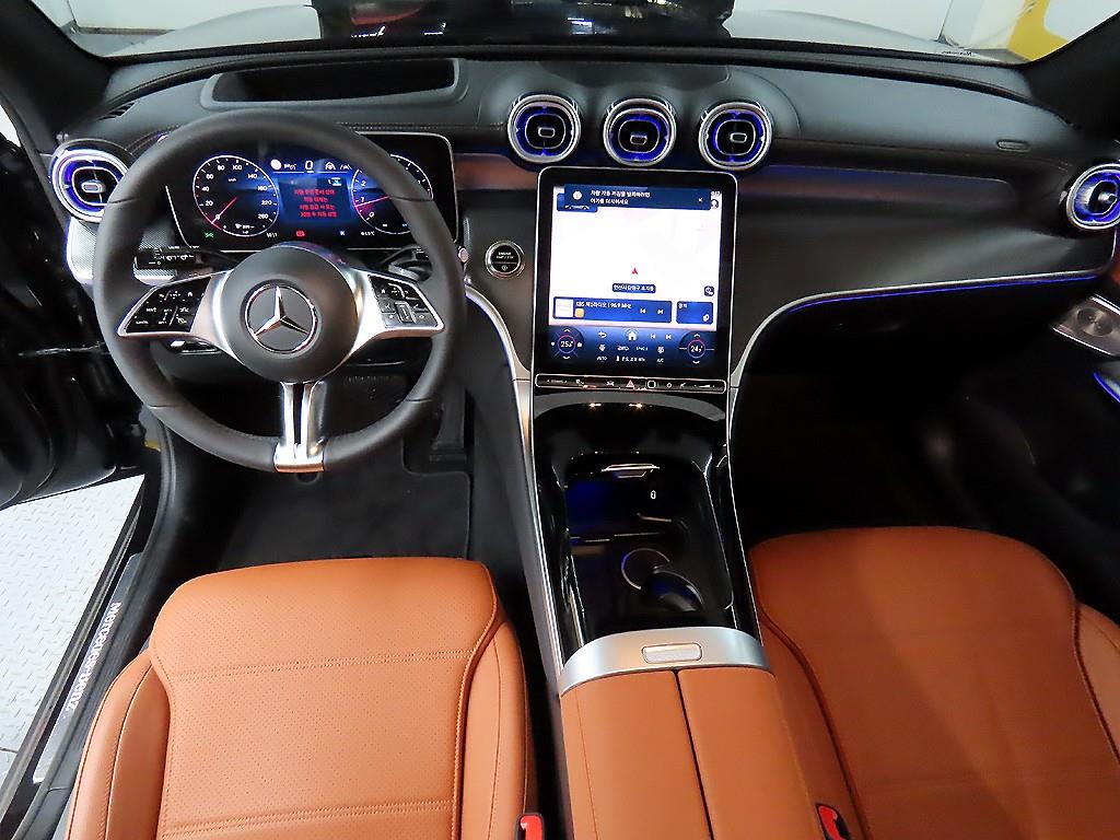 Mercedes Benz GLC Class - Vista 7