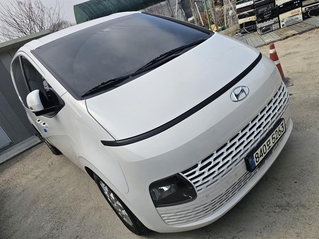 HYUNDAI Staria 2022 Blanco - Importación desde Corea - HF Imports Iquique - Foto 1