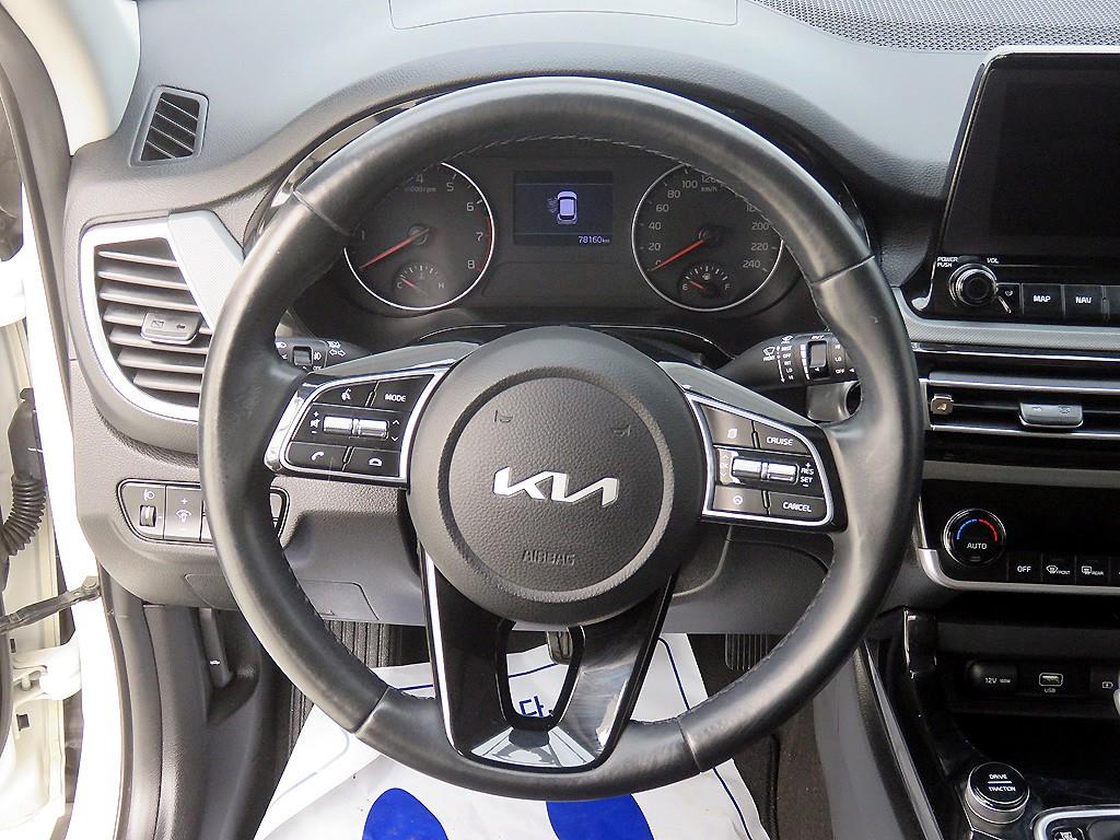 KIA Seltos - Vista 9