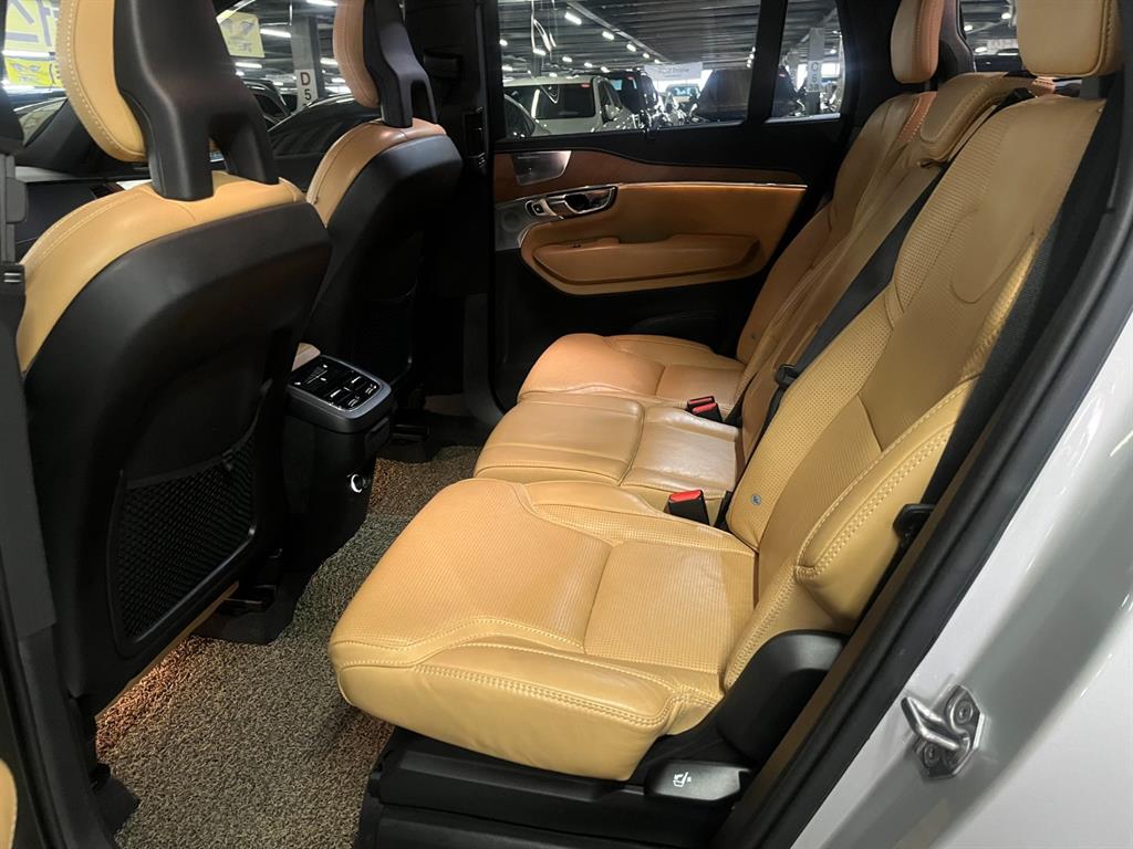 Volvo XC90 - Vista 8