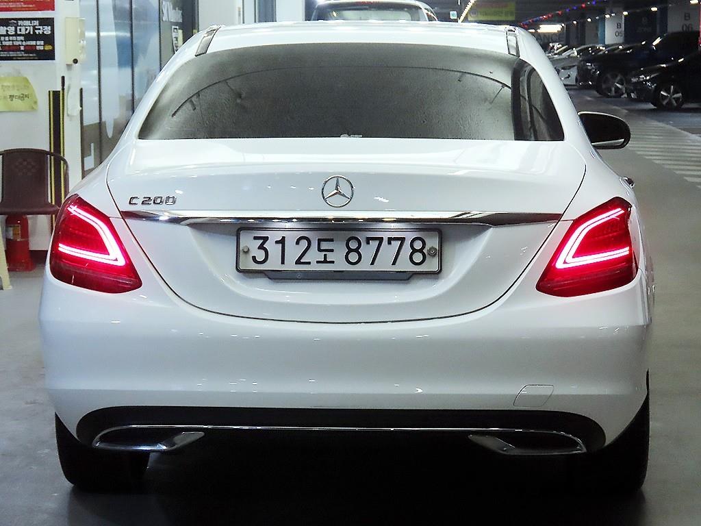 Mercedes Benz C Class - Vista 5