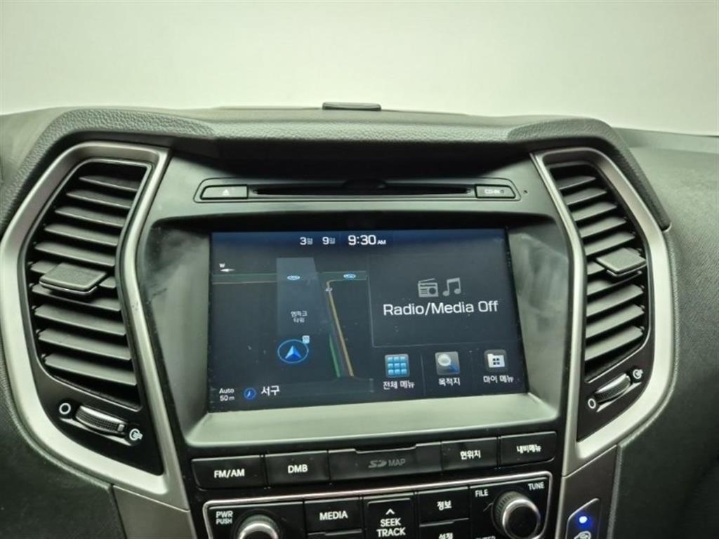 HYUNDAI Santa Fe 2018 Blanco - Importación desde Corea - HF Imports Iquique - Foto 13