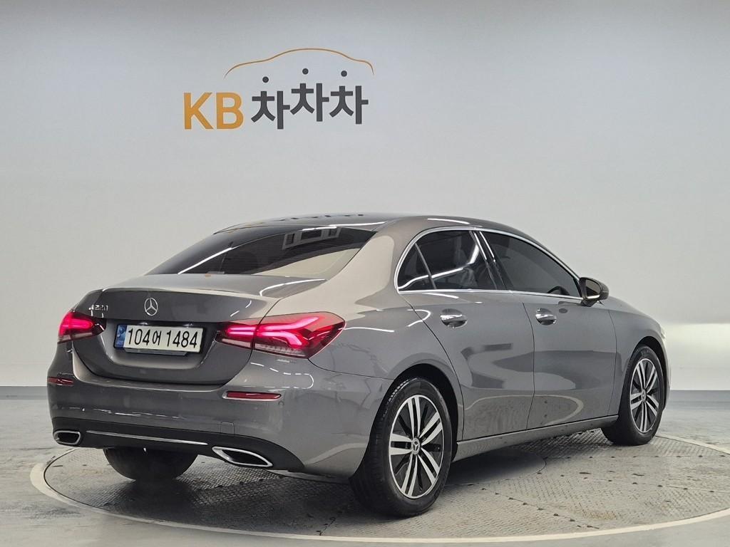 Mercedes Benz A Class - Vista 3