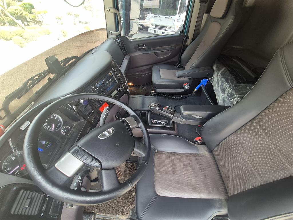 medium and large cargo Cargo - Vista 11