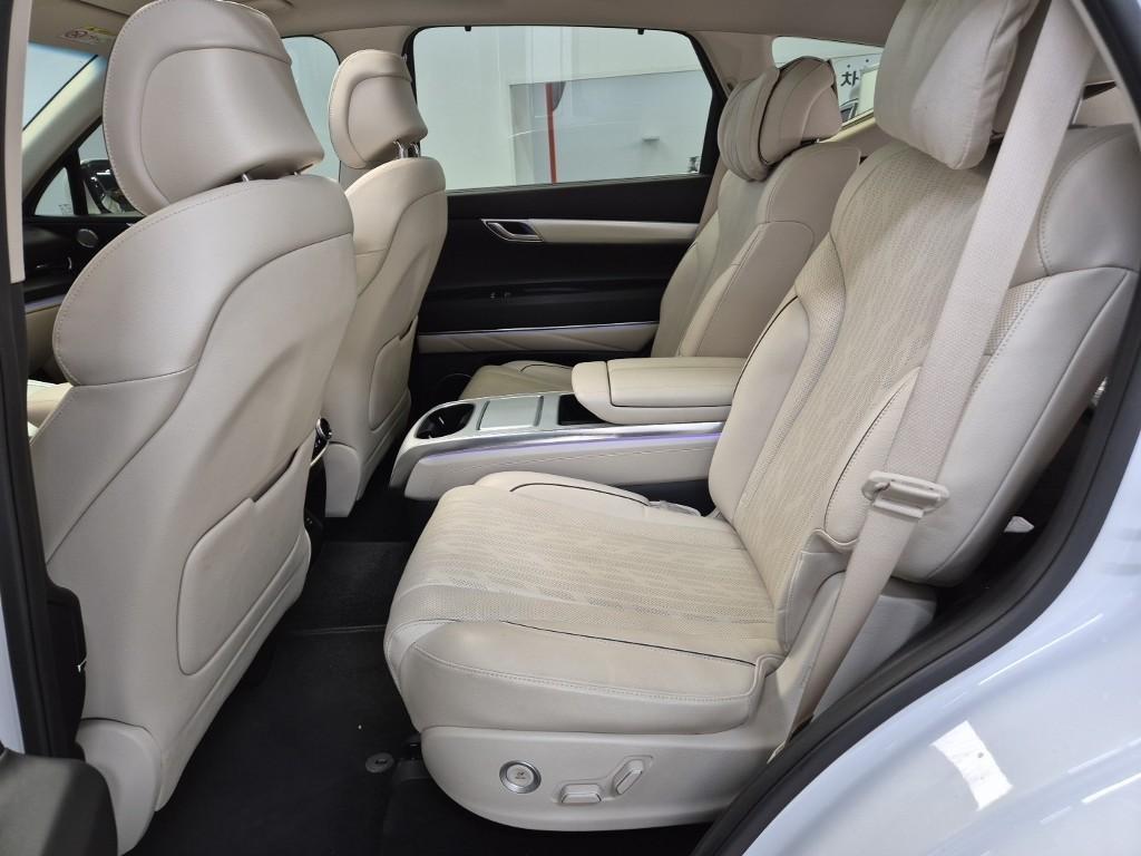 Genesis GV80 - Vista 12