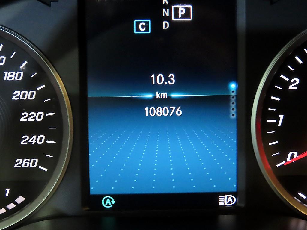 Mercedes Benz C Class - Vista 9