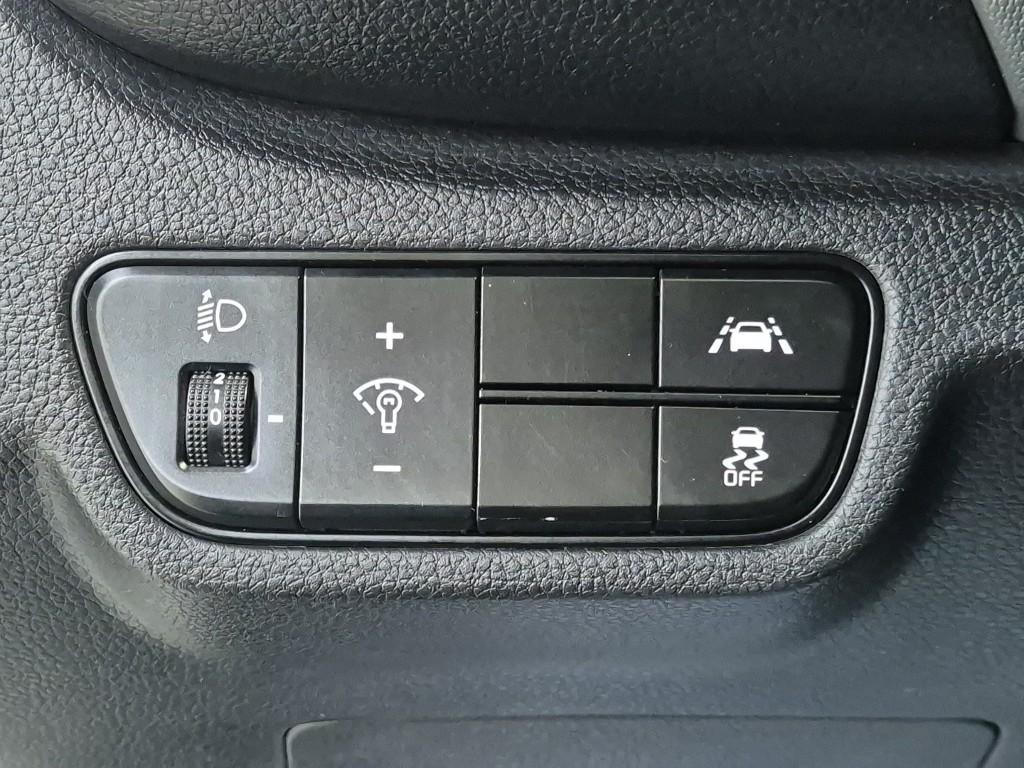 KIA Seltos 2022 Blanco - Importación desde Corea - HF Imports Iquique - Foto 16