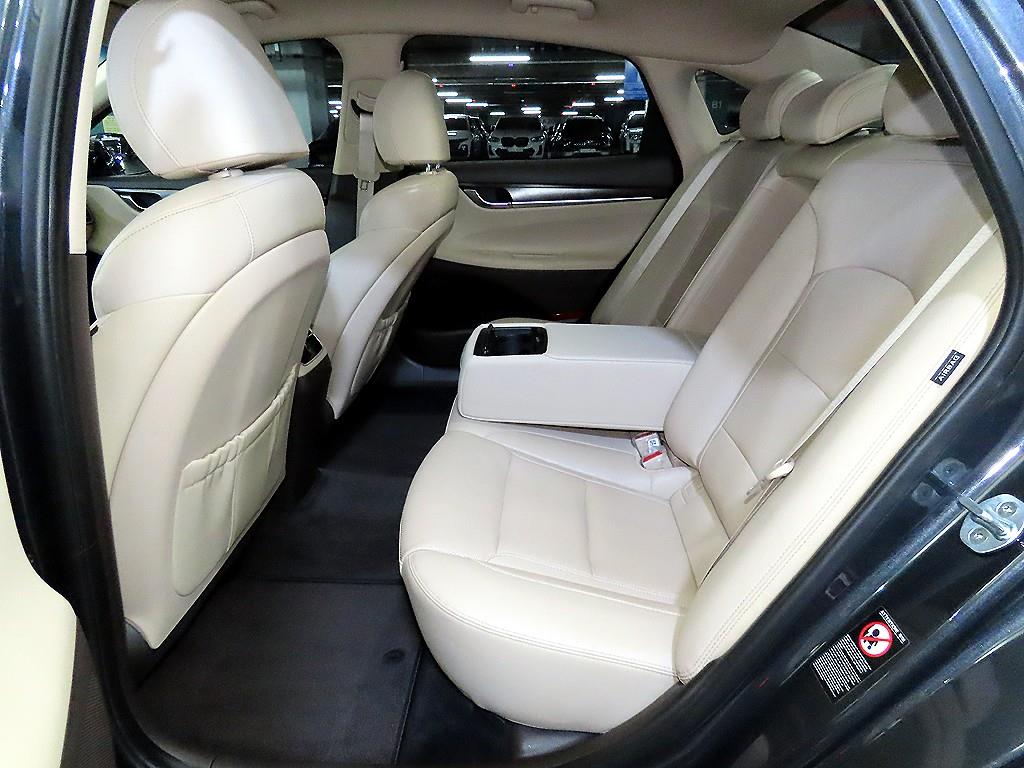 HYUNDAI Grandeur - Vista 7