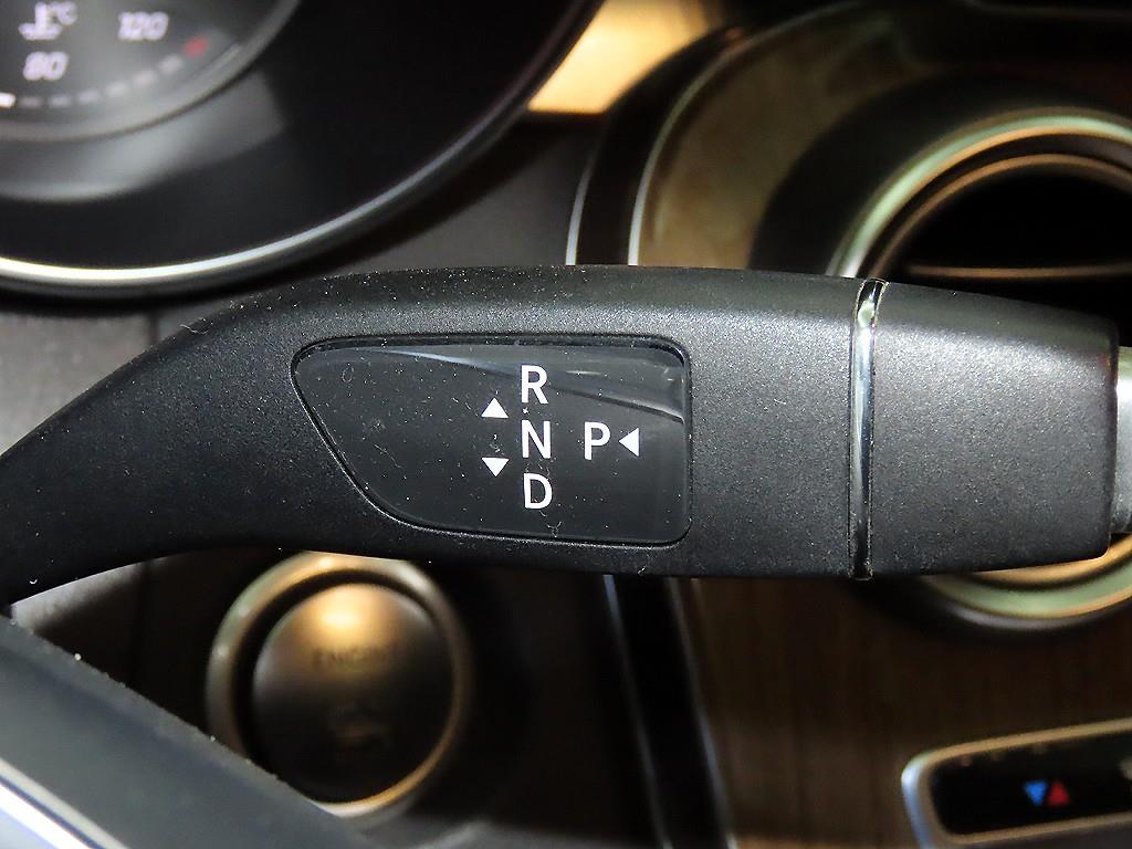 Mercedes Benz C Class 2015 Blanco - Importación desde Corea - HF Imports Iquique - Foto 13