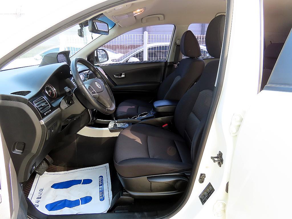 Ssangyong Korando - Vista 5