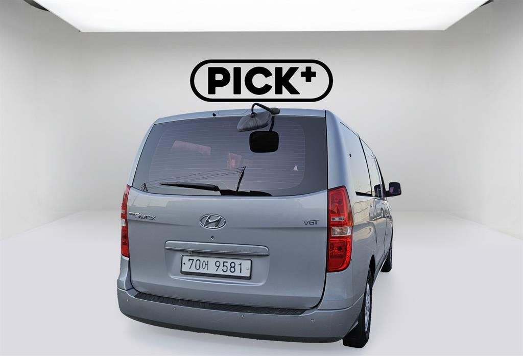 HYUNDAI Starex - Vista 4