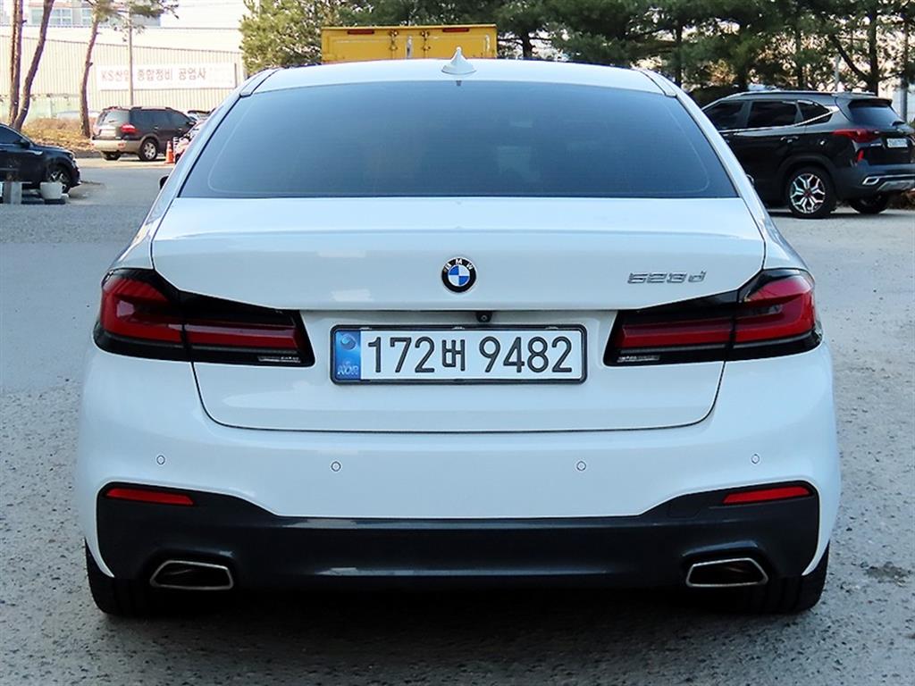 BMW 5 Series - Vista 4