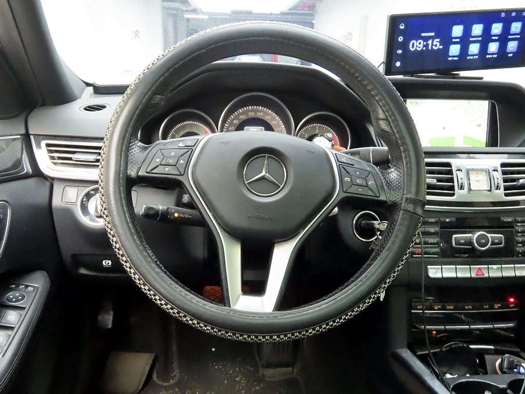 Mercedes Benz E class - Vista 7