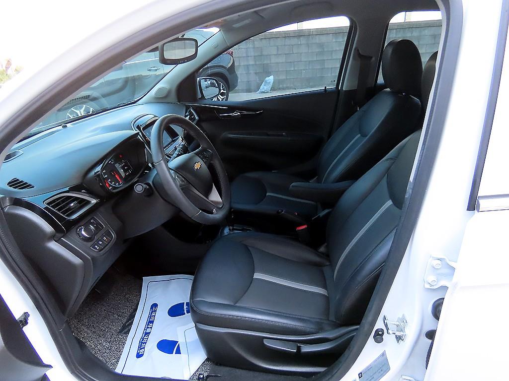 Chevrolet Spark - Vista 5