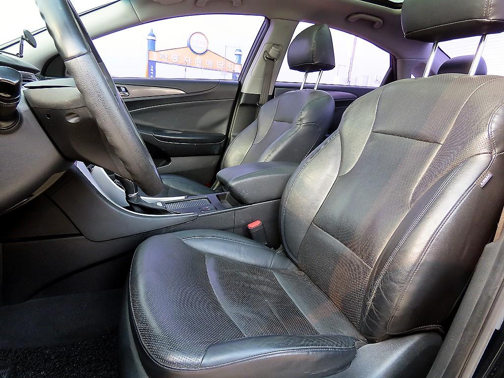 HYUNDAI Sonata - Vista 5