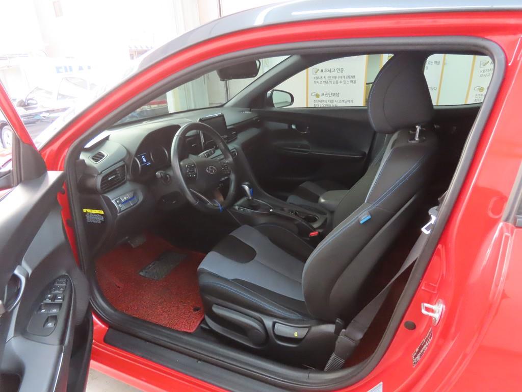 HYUNDAI Veloster - Vista 5