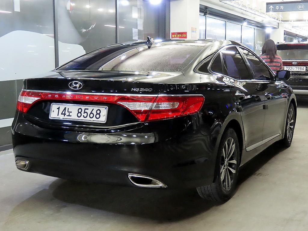 HYUNDAI Grandeur - Vista 4