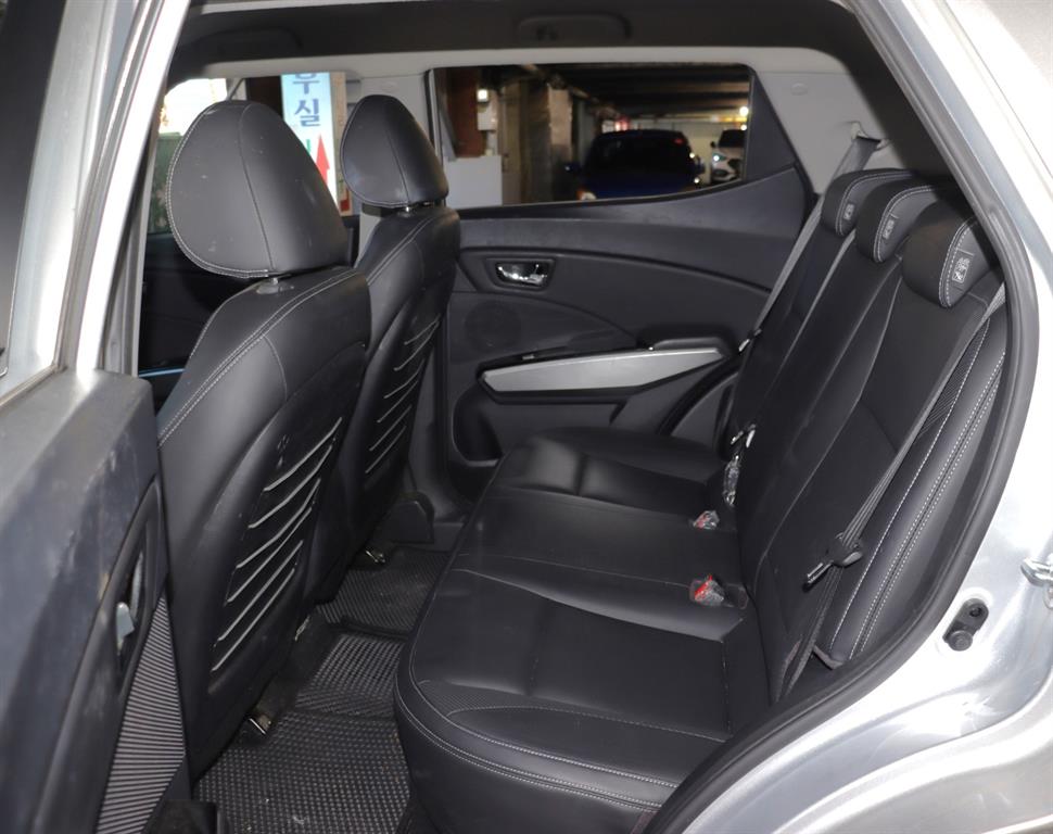 Ssangyong Tivoli 2015 Blanco - Importación desde Corea - HF Imports Iquique - Foto 10