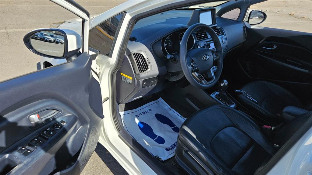 KIA Pride - Vista 11