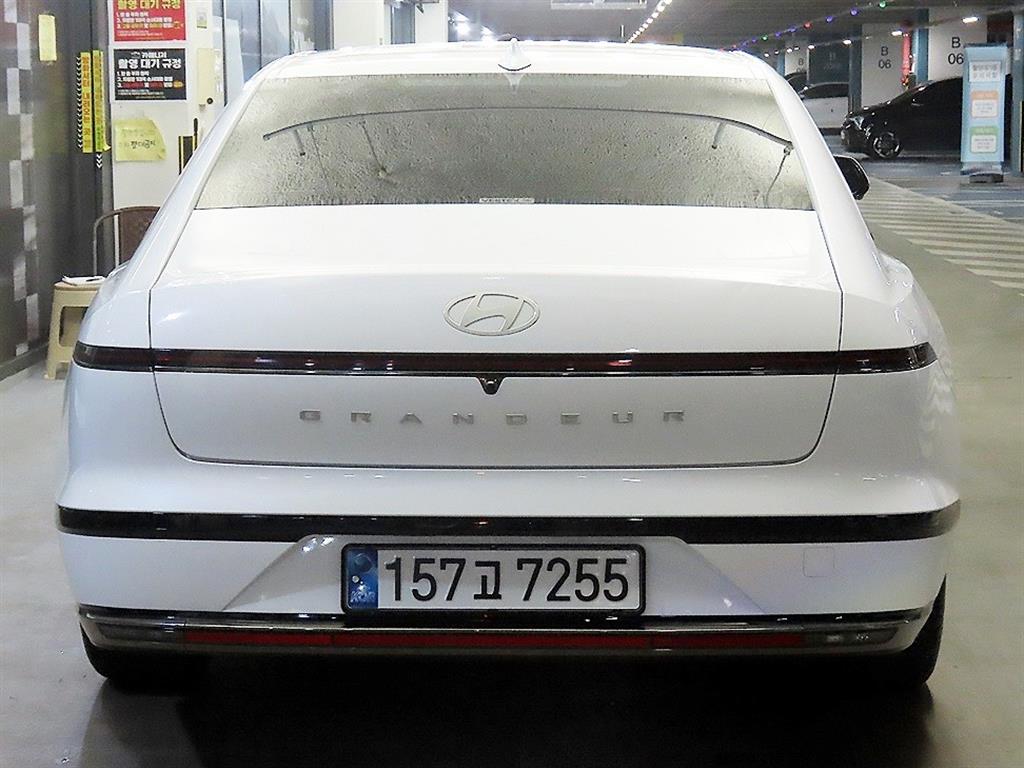 HYUNDAI Grandeur - Vista 5