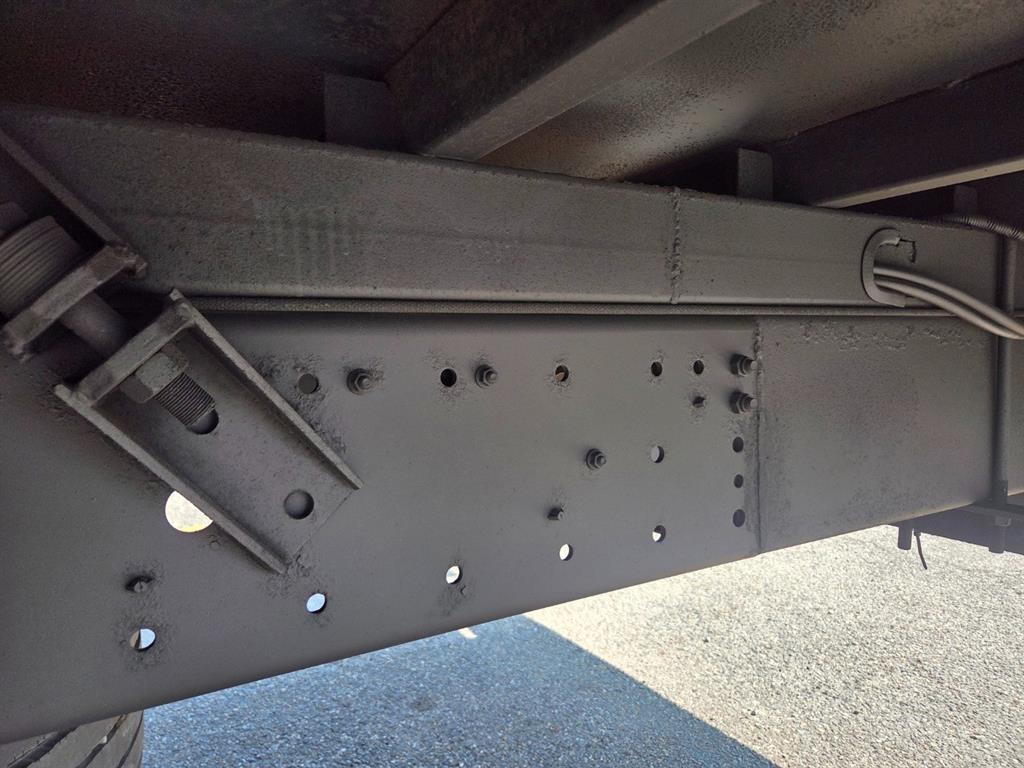 medium and large cargo truck - Vista 12