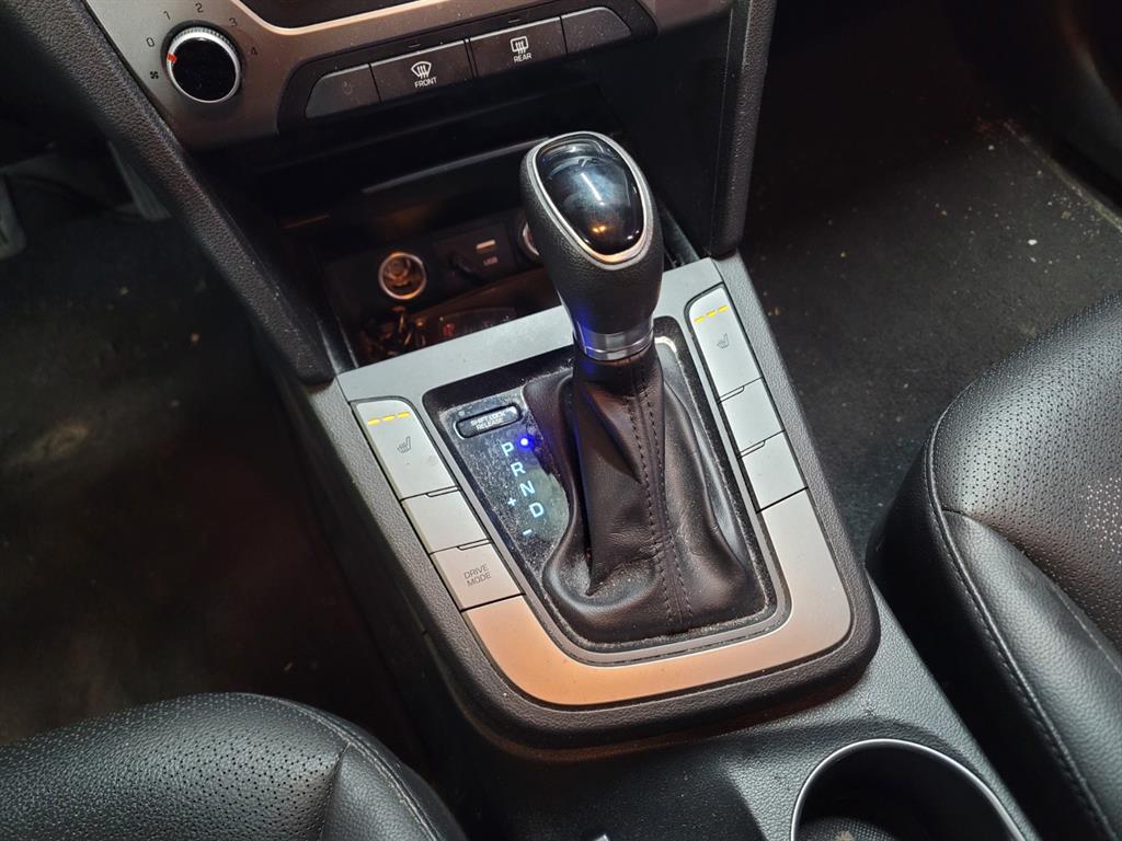 HYUNDAI Avante 2017 Blanco - Importación desde Corea - HF Imports Iquique - Foto 13