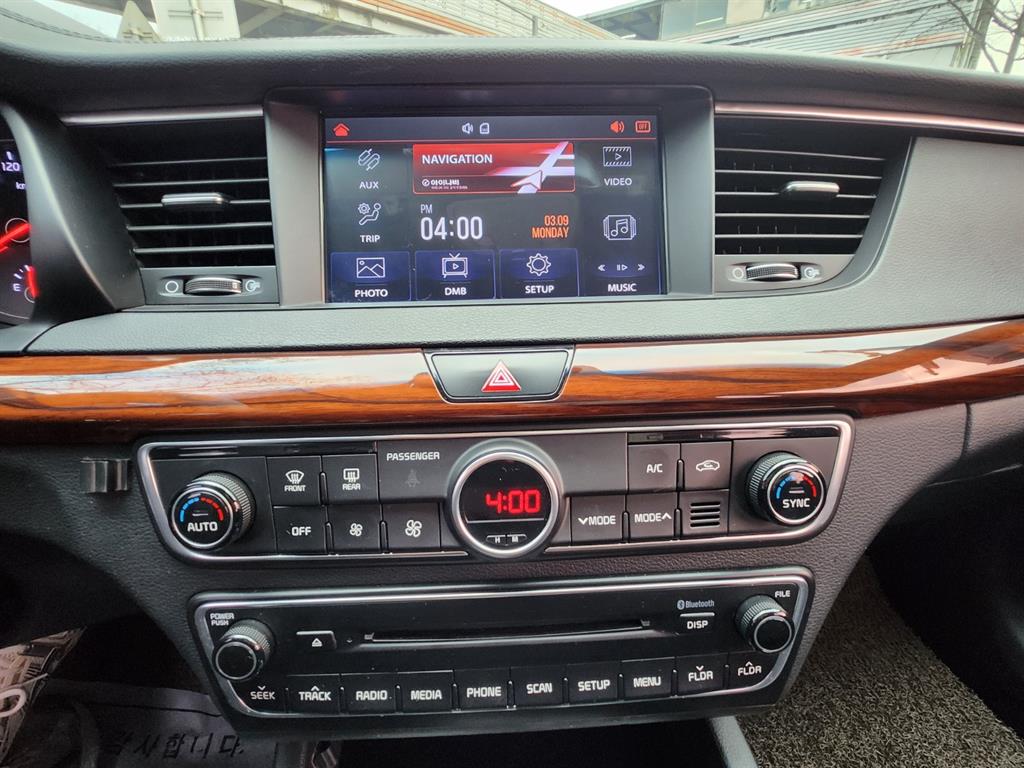 KIA K7 2017 Blanco - Importación desde Corea - HF Imports Iquique - Foto 17