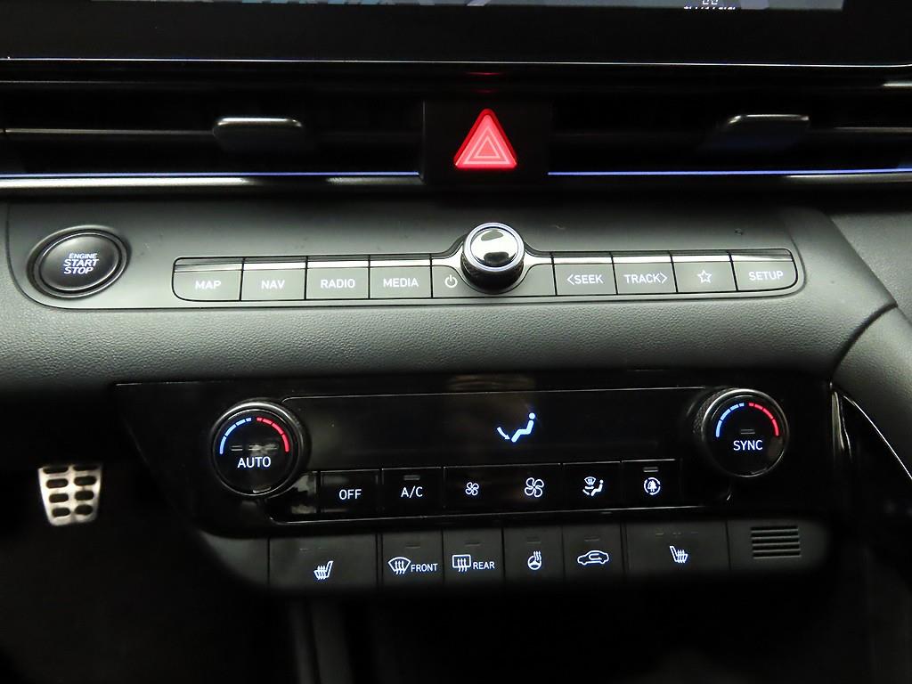 HYUNDAI Avante - Vista 10