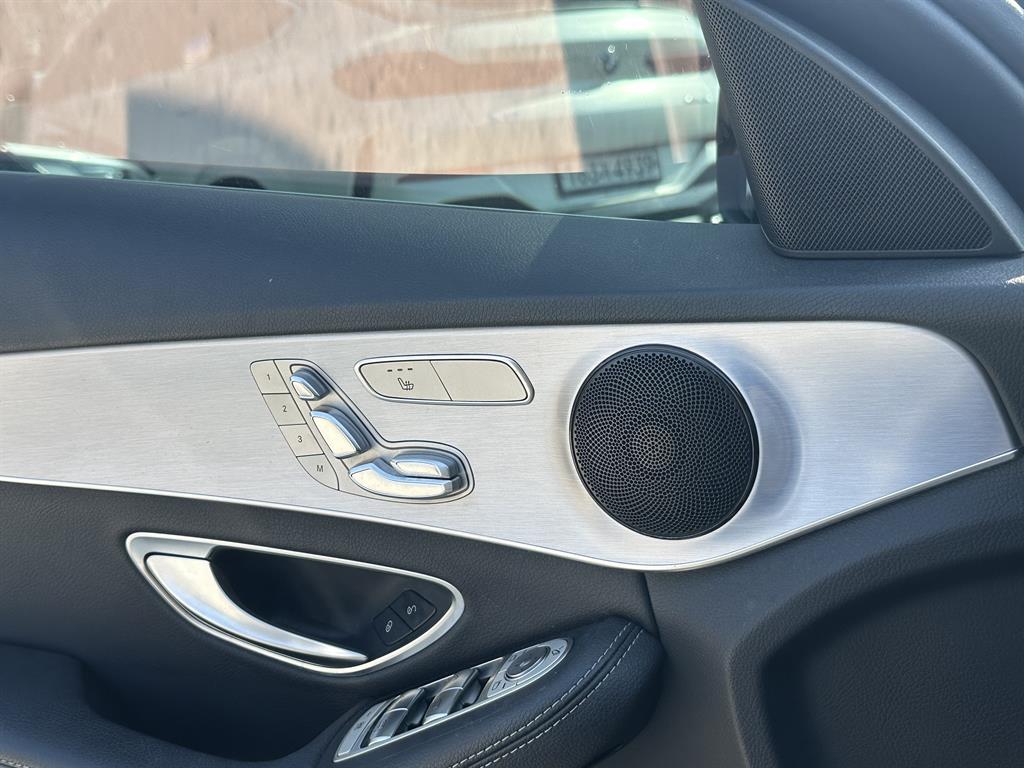 Mercedes Benz C Class - Vista 12