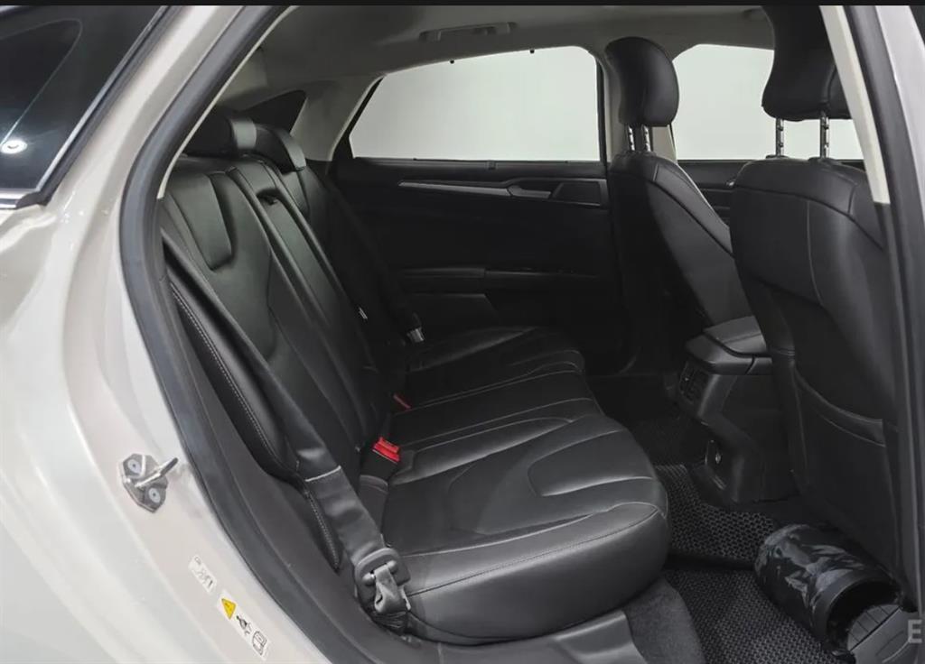 Ford Mondeo - Vista 12