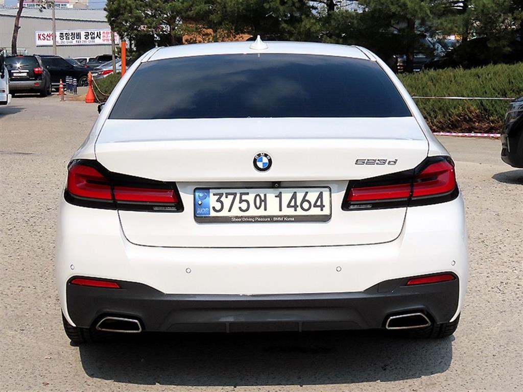 BMW 5 Series - Vista 4