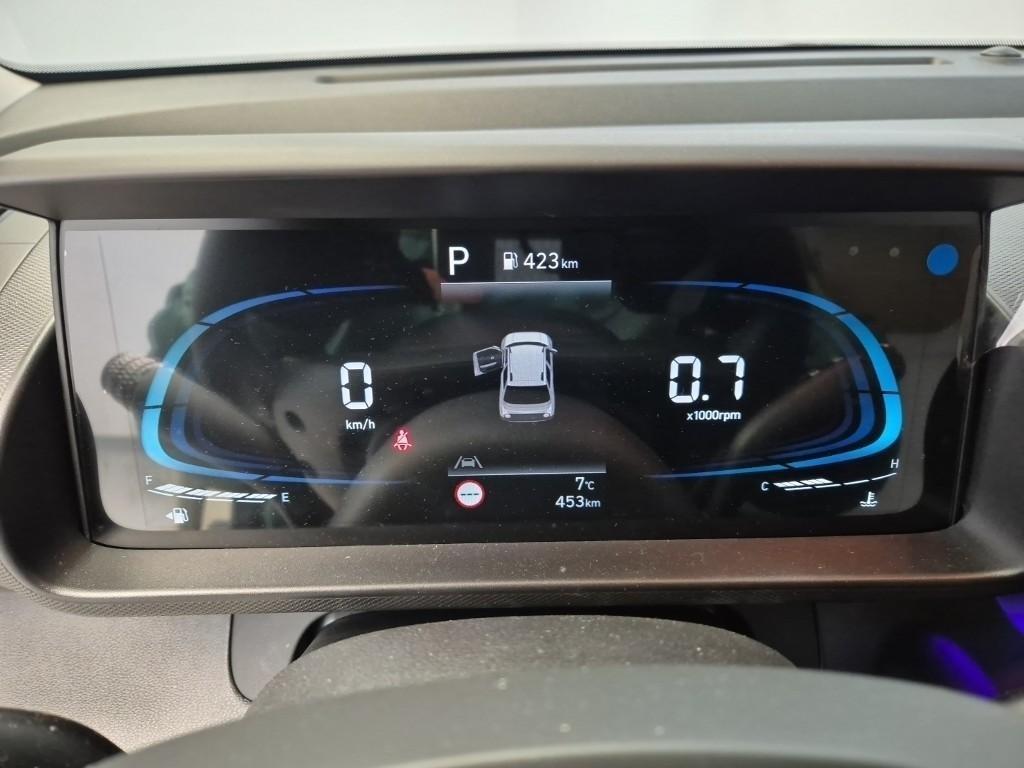 HYUNDAI Casper - Vista 6