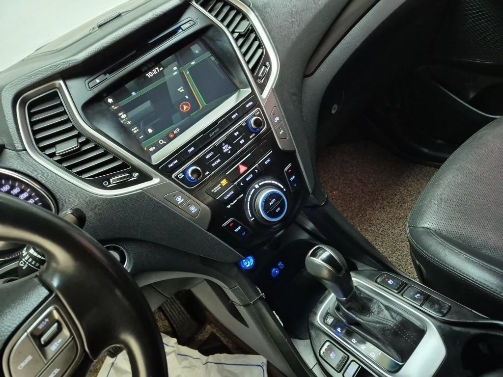 HYUNDAI Santa Fe - Vista 10