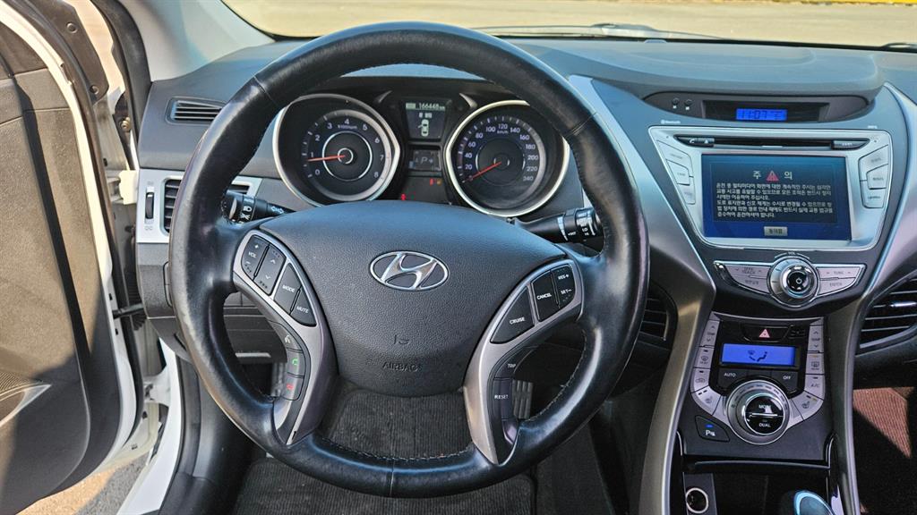 HYUNDAI Avante 2013 Blanco - Importación desde Corea - HF Imports Iquique - Foto 14