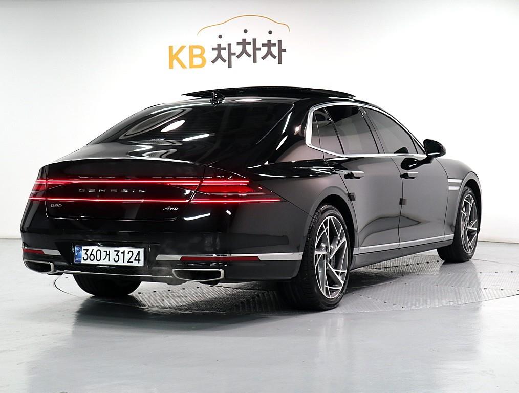 Genesis G90 - Vista 3