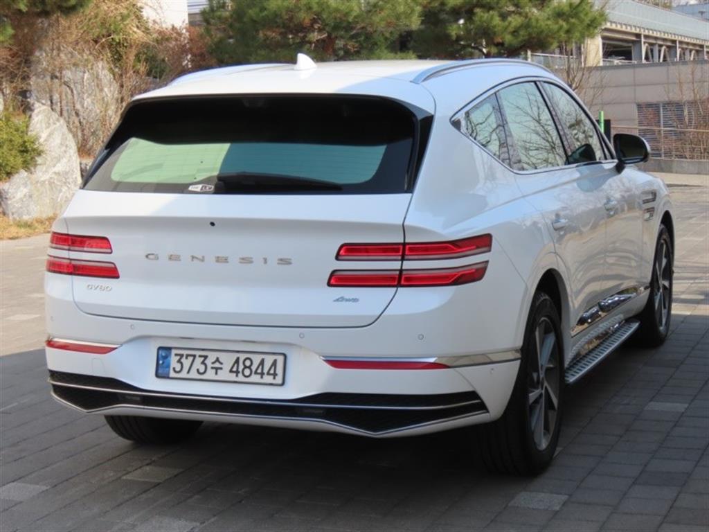 Genesis GV80 - Vista 5