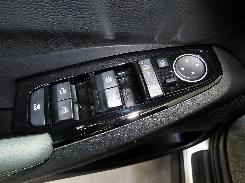 KIA Seltos 2024 Blanco - Importación desde Corea - HF Imports Iquique - Foto 13