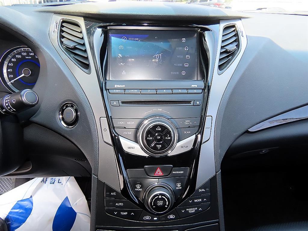 HYUNDAI Grandeur 2014 Plateado - Importación desde Corea - HF Imports Iquique - Foto 13