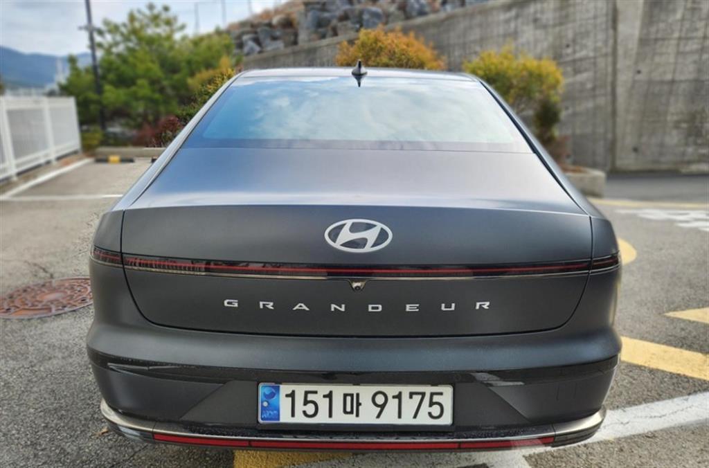 HYUNDAI Grandeur - Vista 2