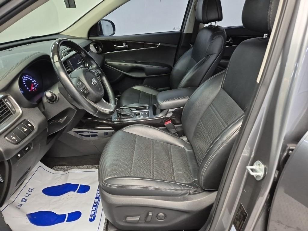 KIA Sorento - Vista 11