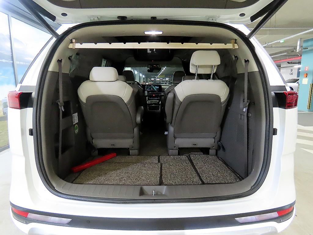 KIA Carnival 2023 the color of pearl - Importación desde Corea - HF Imports Iquique - Foto 18