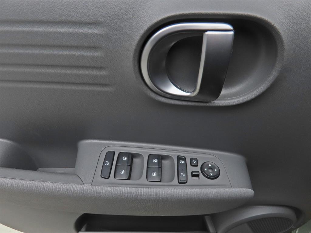 HYUNDAI Casper - Vista 11