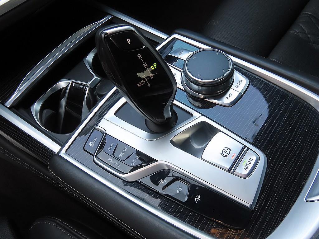 BMW 7 Series - Vista 11