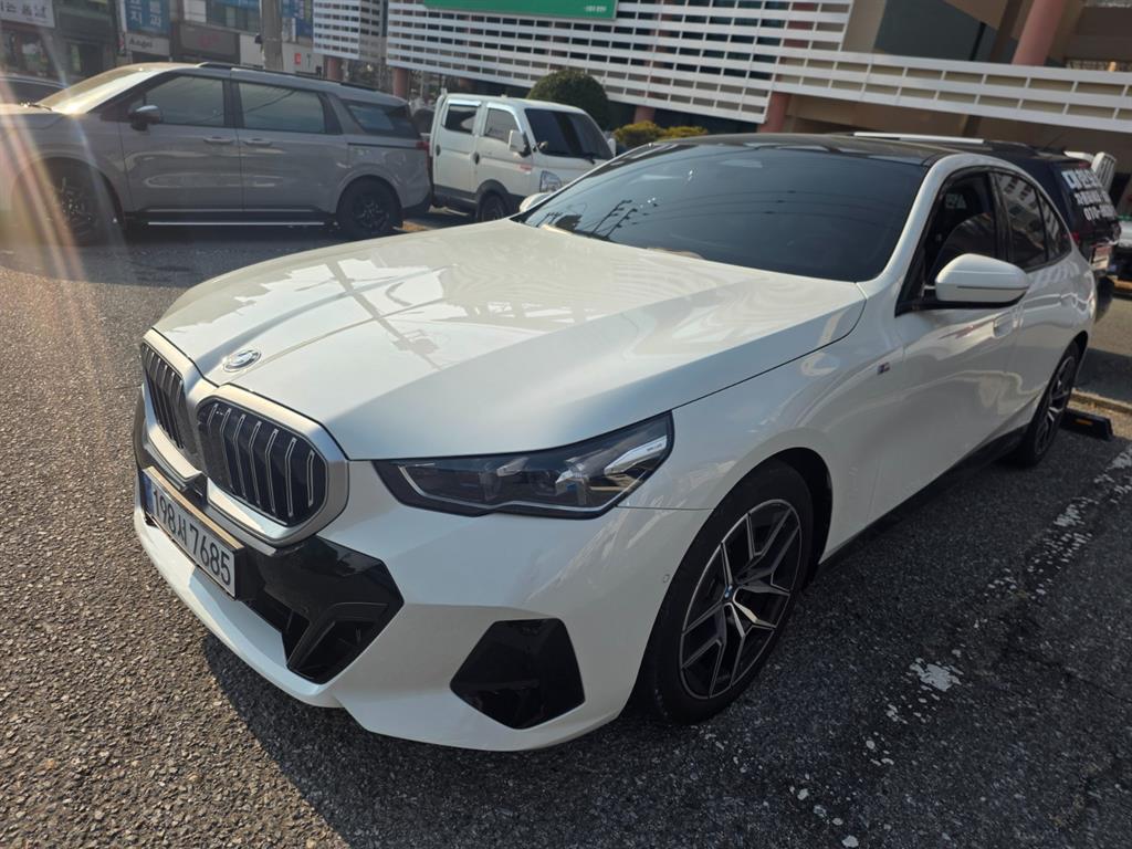 BMW 5 Series - Vista 2